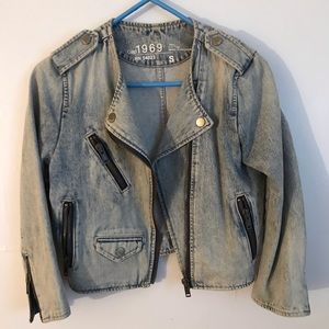 Gap crop denim jacket